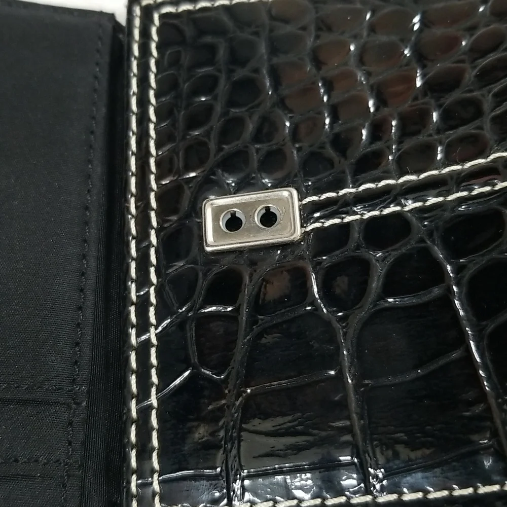 Liz Claiborne Tri-fold Wallet